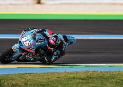 MotoGP 2026. GP del Brasile. Moto2: Dani Holgado domina e vince la gara davanti a Daniel Muñoz, Manu Gonzalez chiude il podio. Tony Arbolino primo italiano, settimo [RISULTATI]
