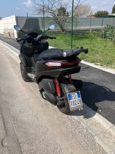 Piaggio MP3 400 ABS Hpe (2023 - 25) usata