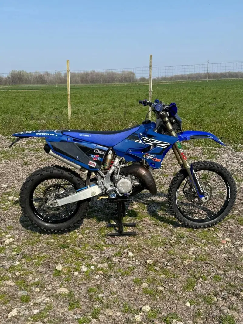 Yamaha YZ 125 (2016) (4)