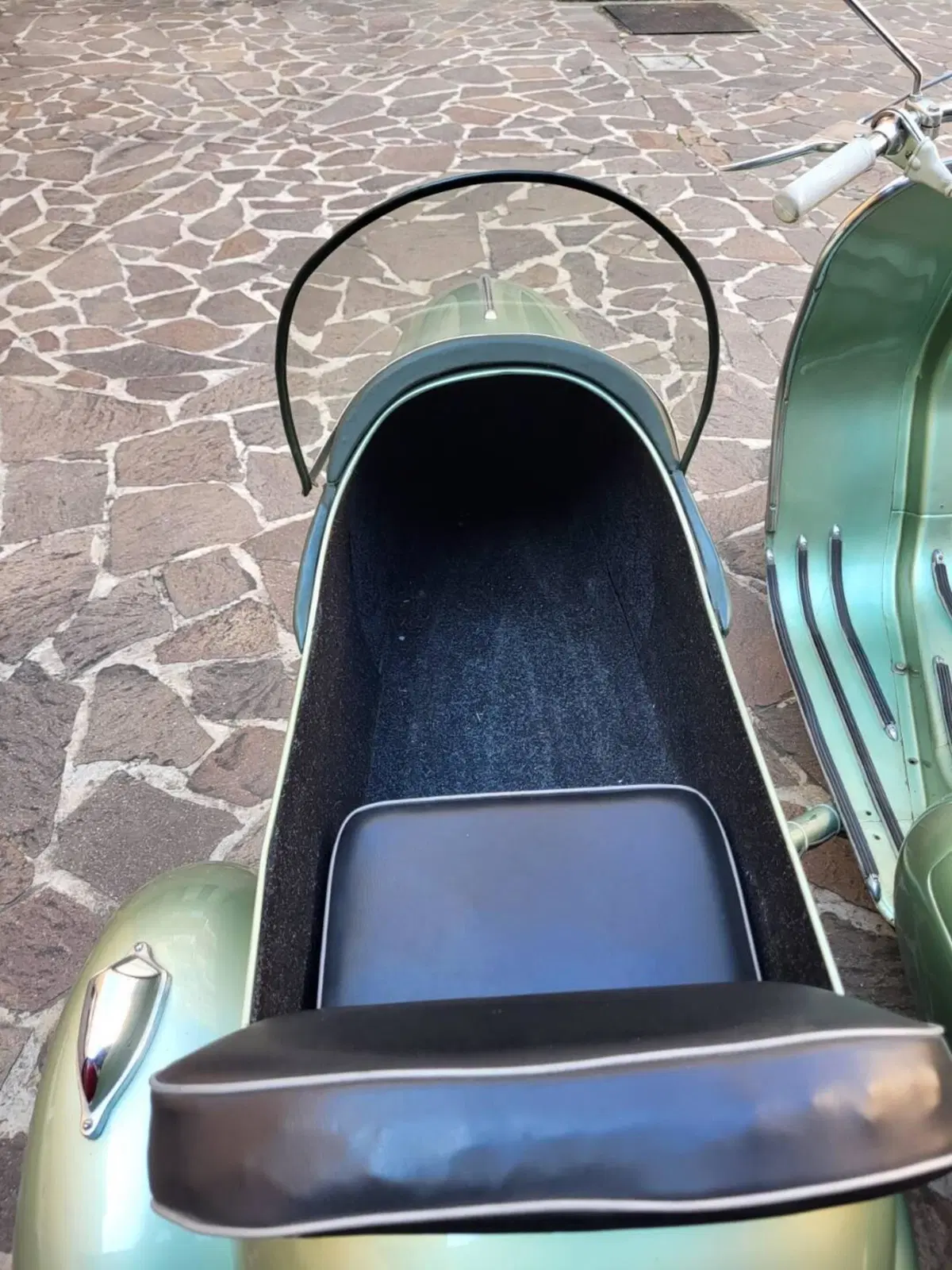 Piaggio VESPA 125 SIDECAR V3IT (6)