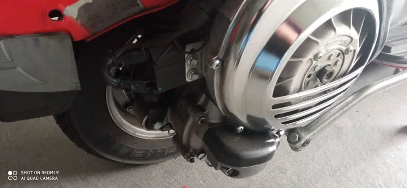 Piaggio Vespa 125 PX (12)