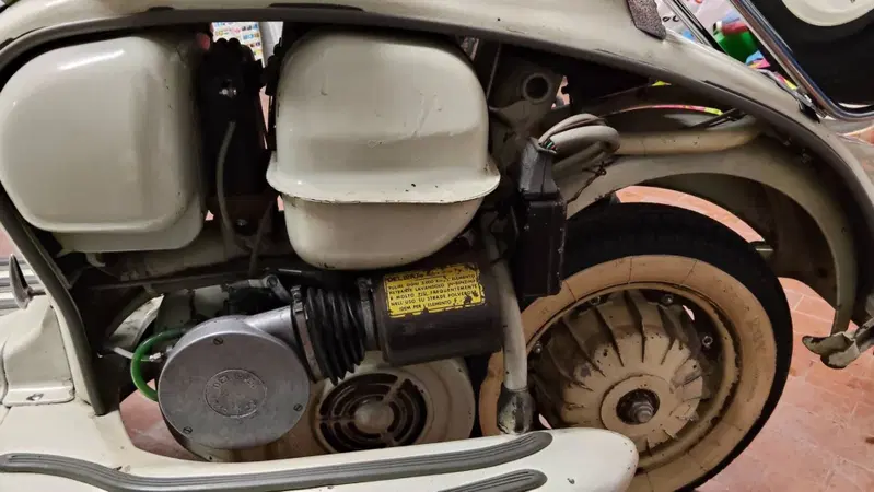Innocenti Lambretta LI 150 prima serie (8)