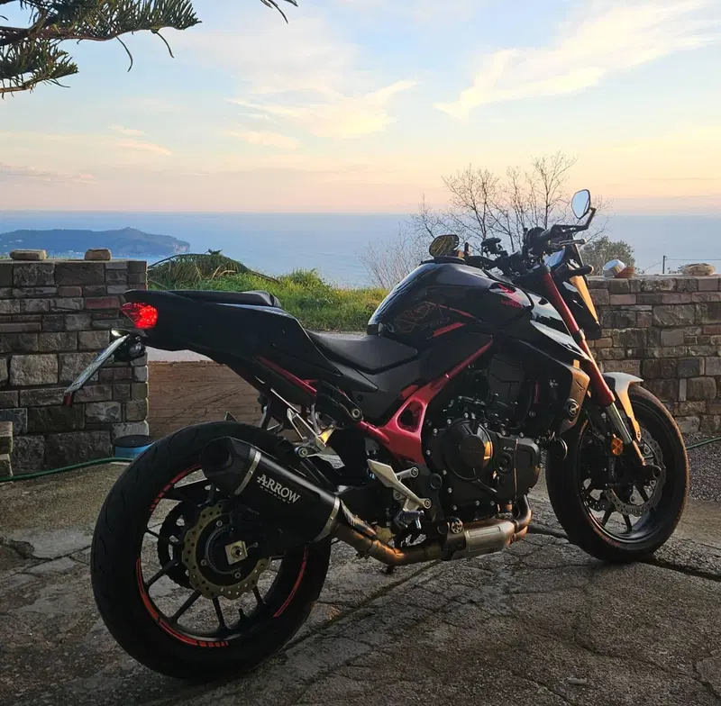 Honda CB 750 Hornet (2023 - 24) (6)