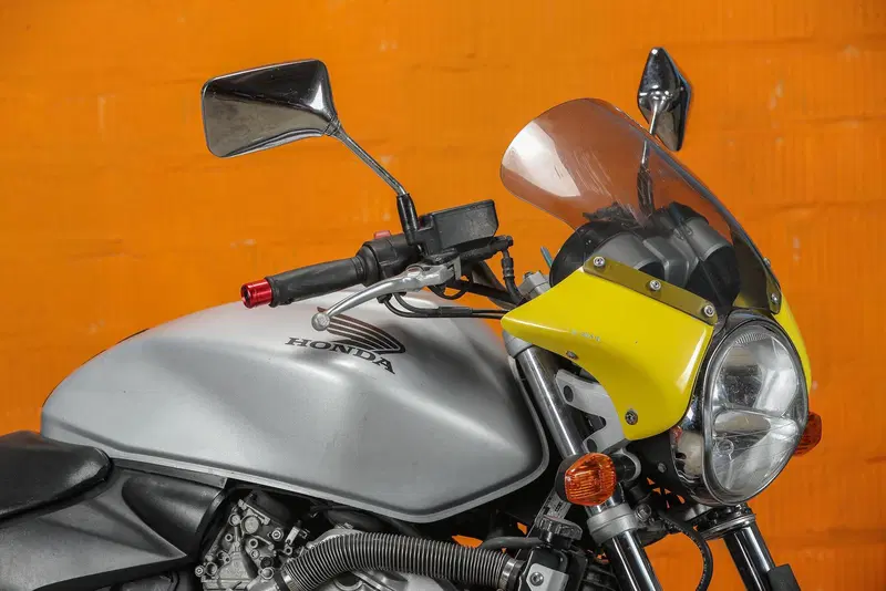 Honda Hornet 600 (2003 - 04) (4)