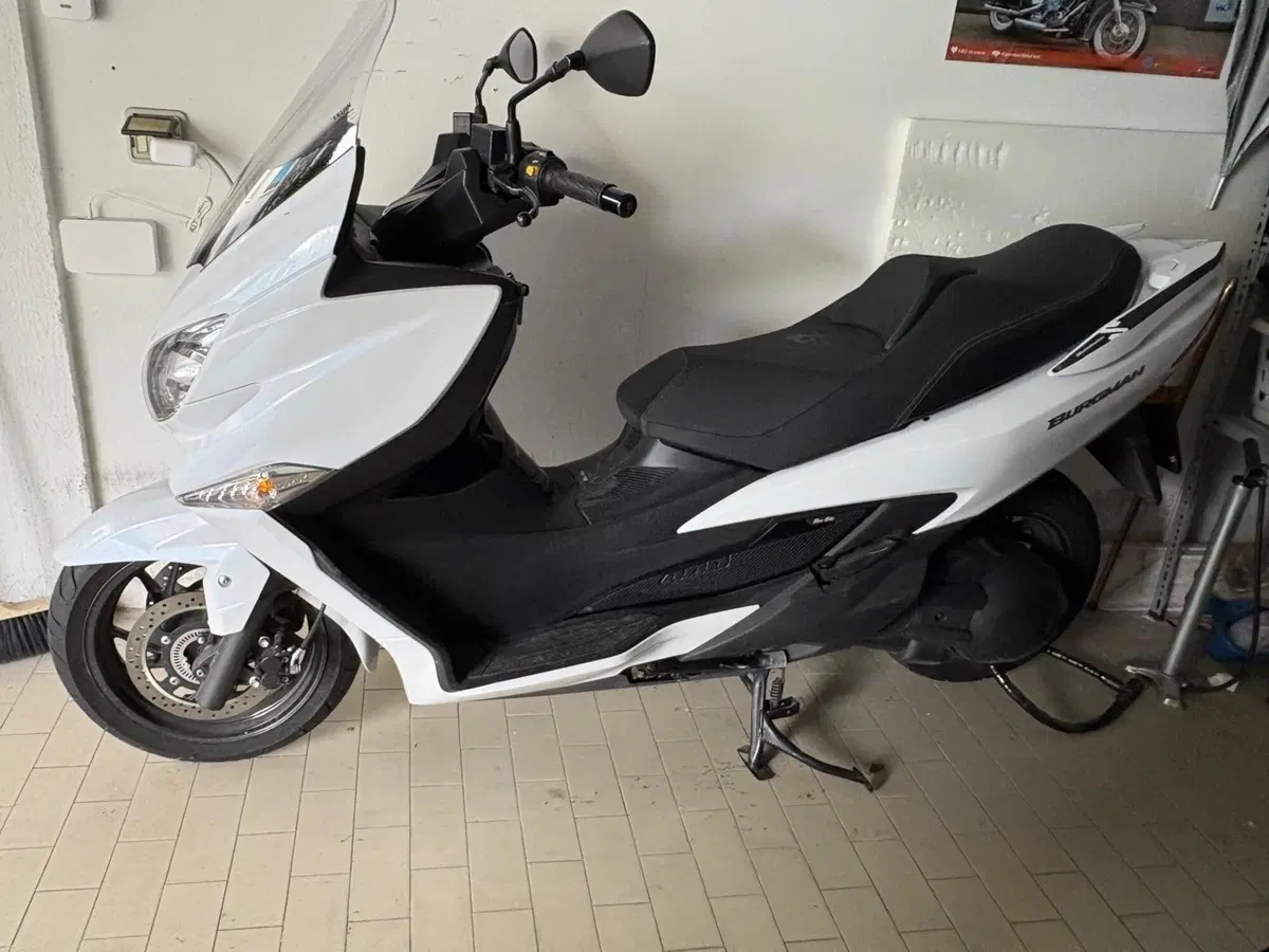 Suzuki Burgman AN 400 (2017 - 20) (4)