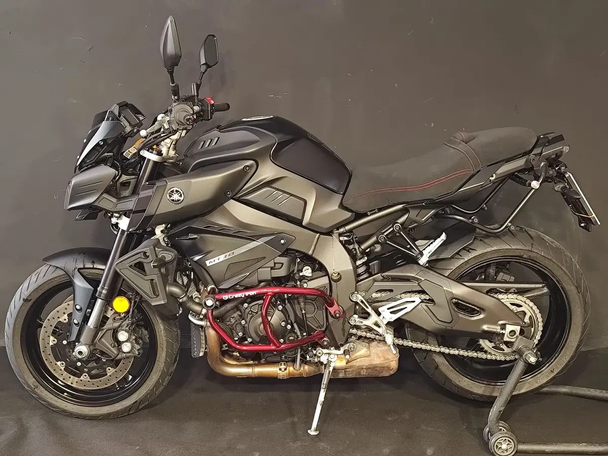 Yamaha MT-10 Tourer Edition (2017 - 20) (2)