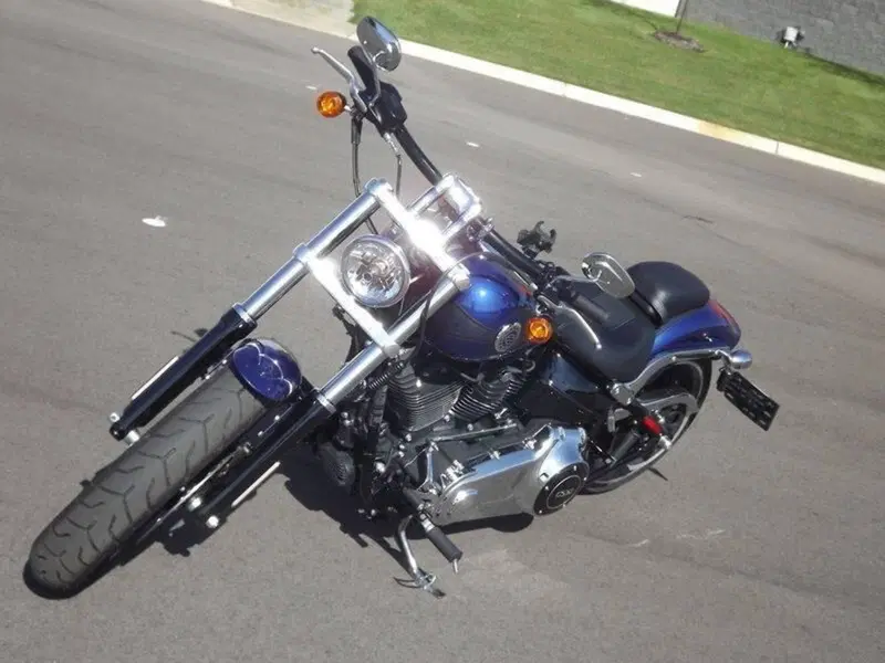 Harley-Davidson 1690 Breakout (2013 - 17) - FXSB (4)