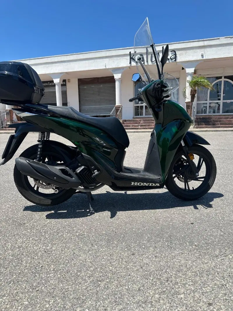 Honda SH 150i Vetro (2024 - 25) (3)