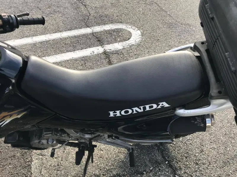 Honda NX 650 Dominator (1996 - 02) (5)