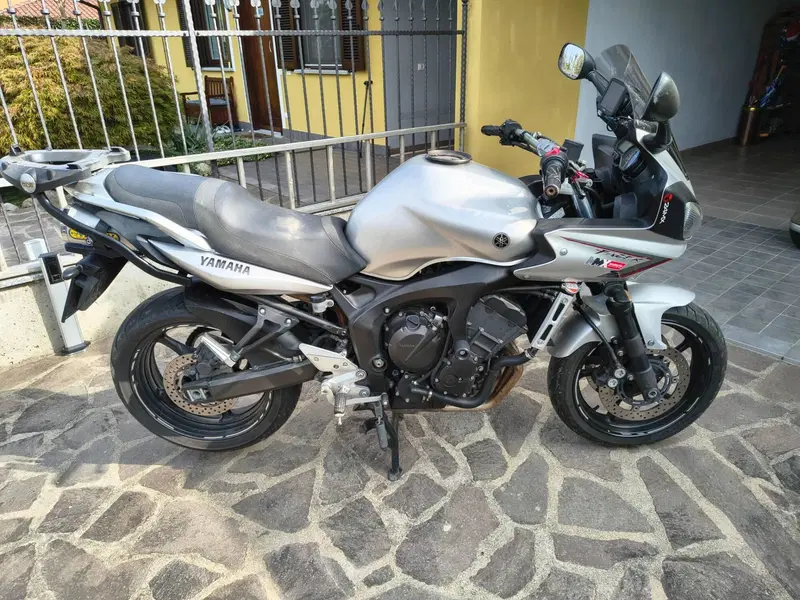 Yamaha FZ6 Fazer S2 (2006 - 11) (6)