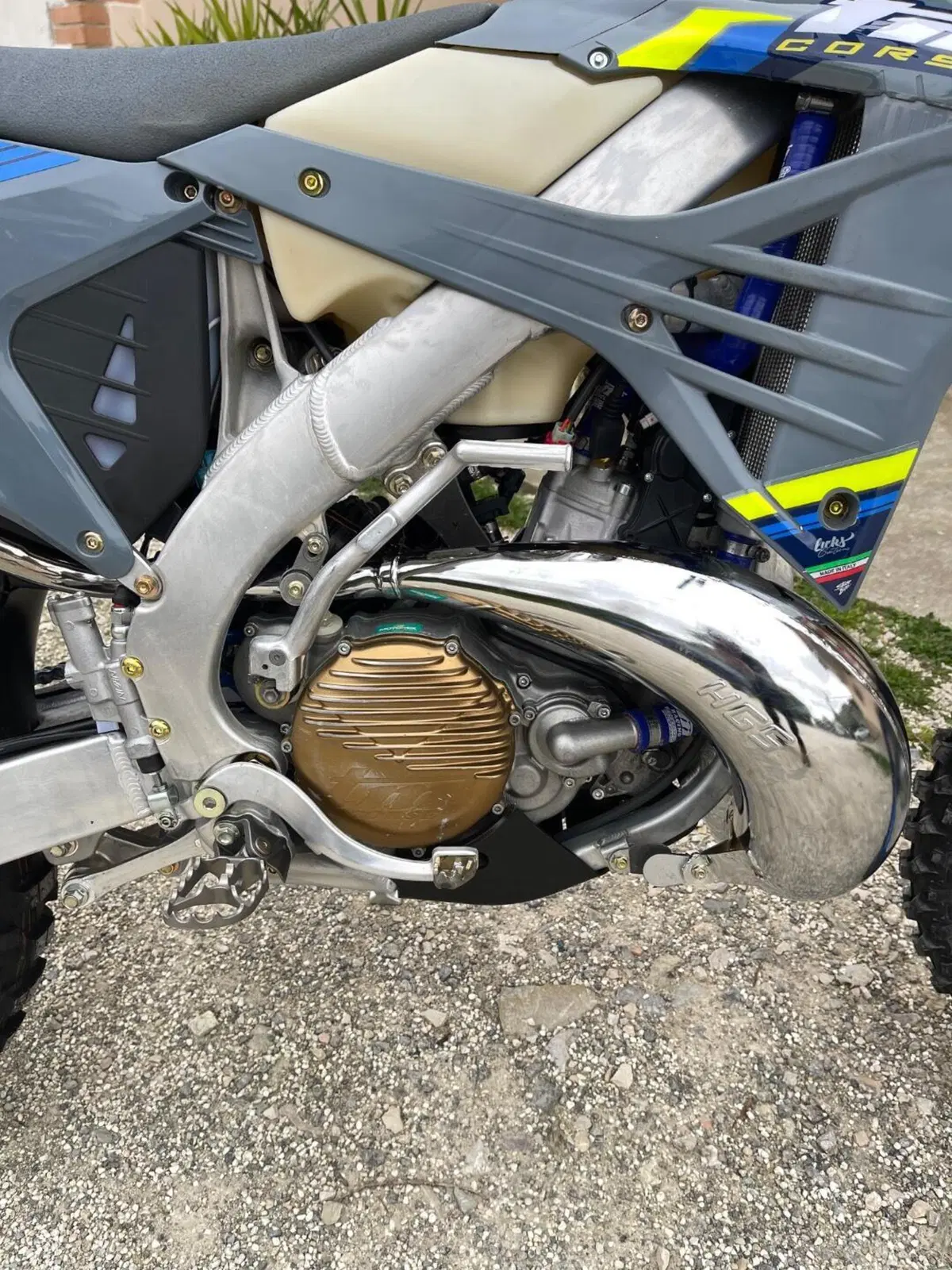 Tm Moto EN 300 Fi ES 2T TM Corse (2026) (4)