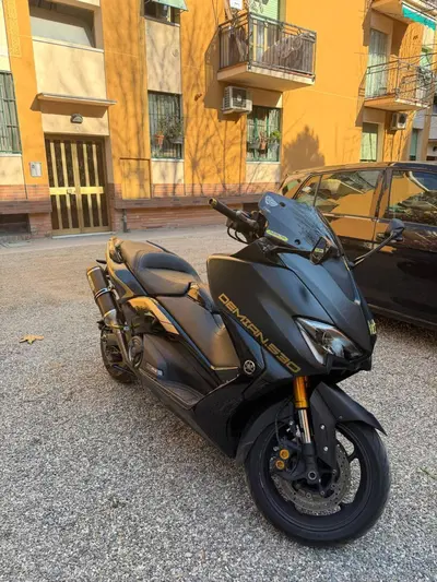 Yamaha T-Max 530 SX (2017 - 19) usata
