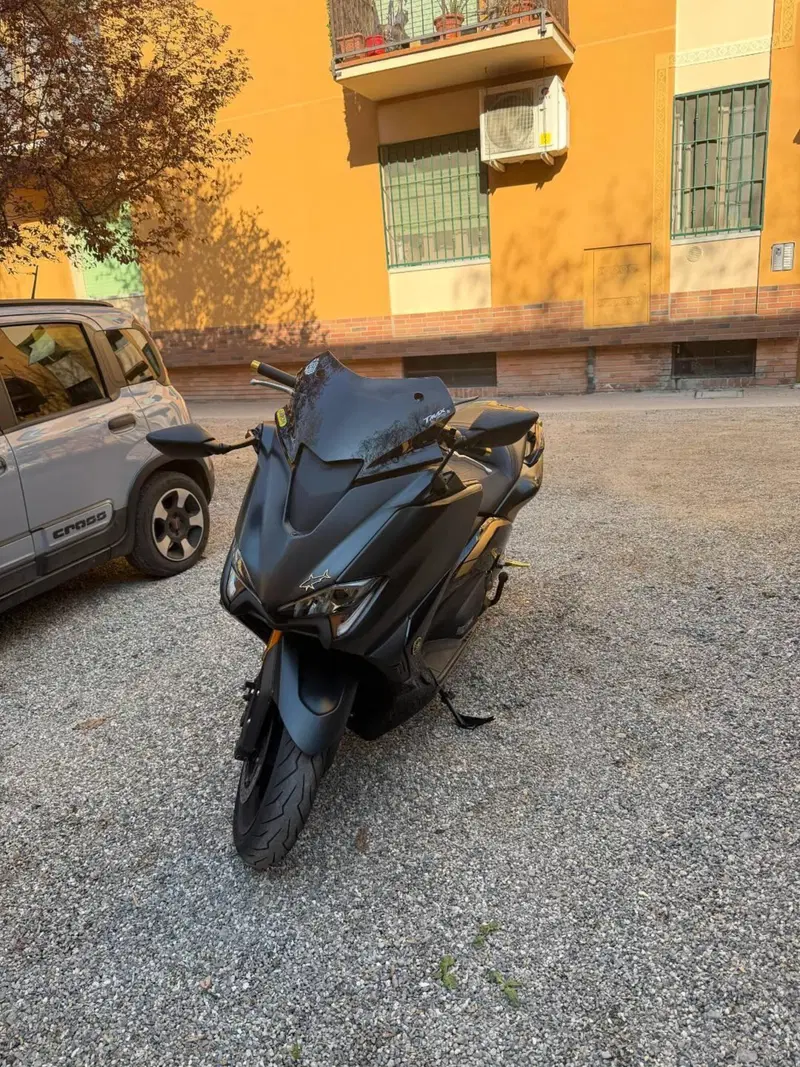 Yamaha T-Max 530 SX (2017 - 19) (4)