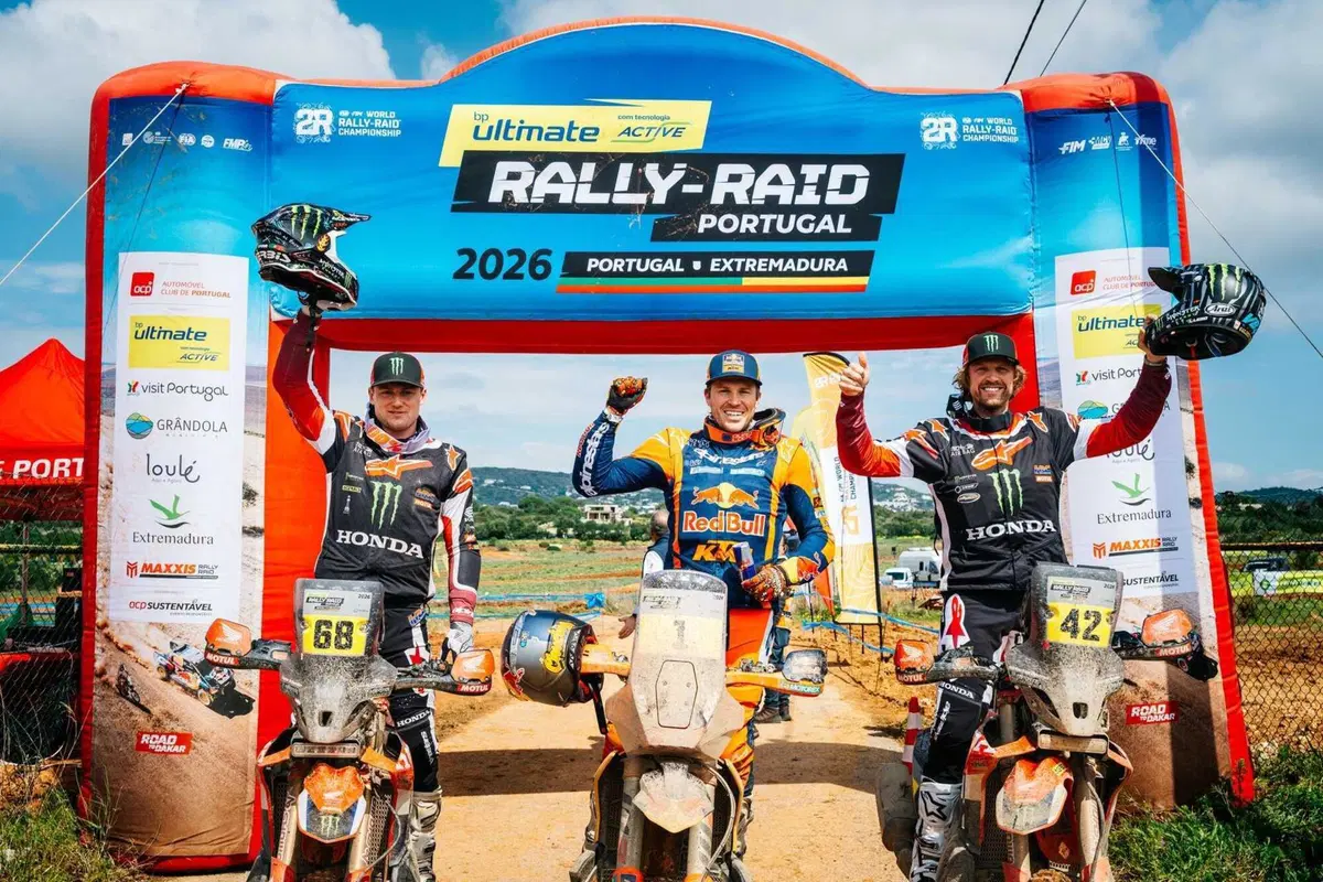 Mondiale Rally-Raid. Daniel Sanders, KTM, e Sébastien Loeb, Dacia, vincitori in Portogallo [VIDEO] (12)