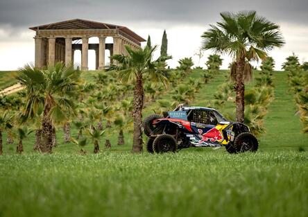 Mondiale Rally-Raid. Daniel Sanders, KTM, e Sébastien Loeb, Dacia, vincitori in Portogallo [VIDEO]