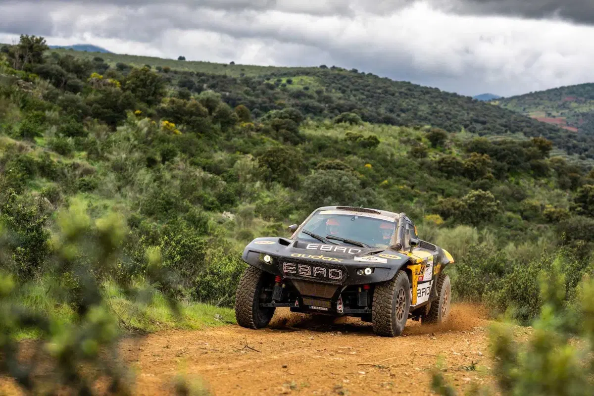 Mondiale Rally-Raid. Daniel Sanders, KTM, e Sébastien Loeb, Dacia, vincitori in Portogallo [VIDEO] (6)