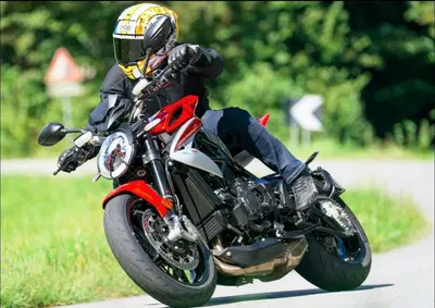 MV Agusta Brutale 1090 RR (2009 - 15) usata