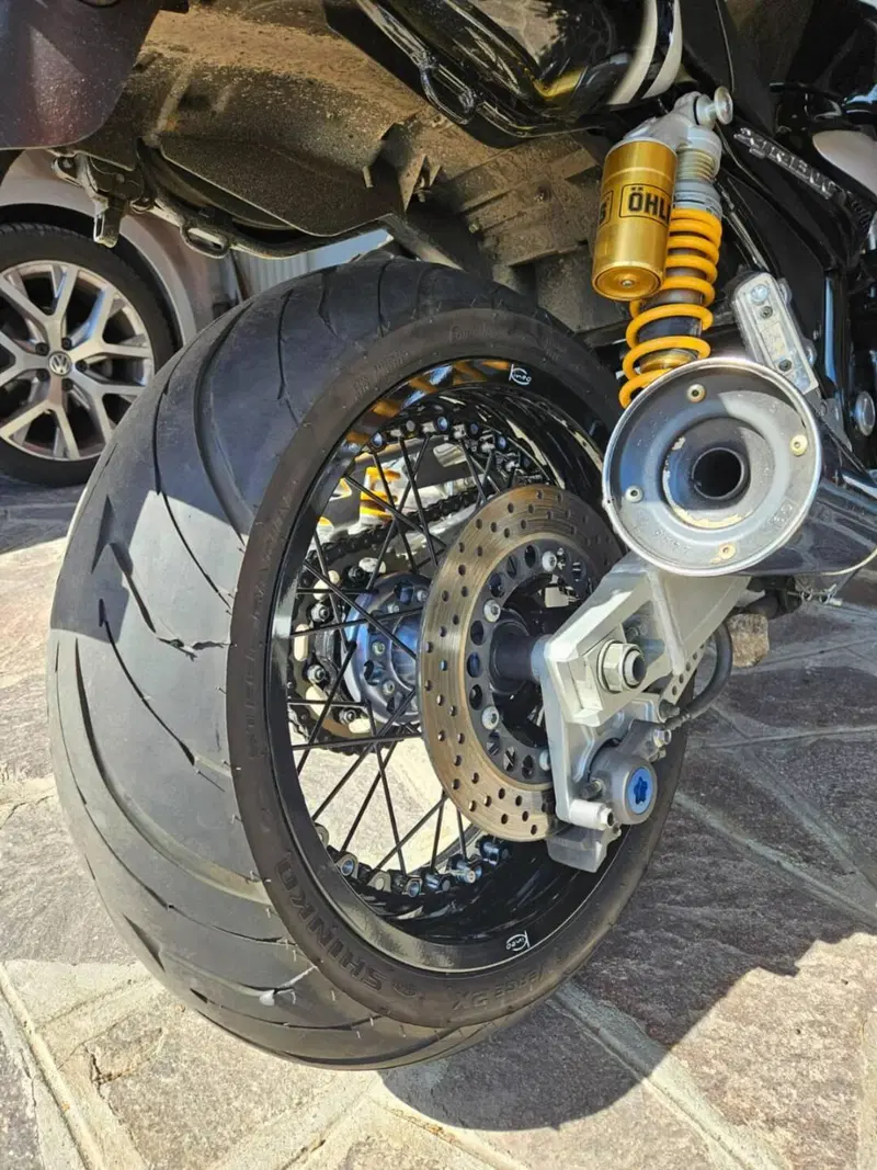 Yamaha XJR 1300 SP (1999 - 04) (4)