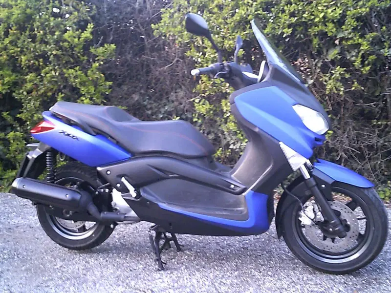 Yamaha X-Max 125 (2010 - 13) (2)