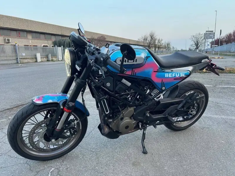 Husqvarna Vitpilen 401 (2021 - 23) (4)