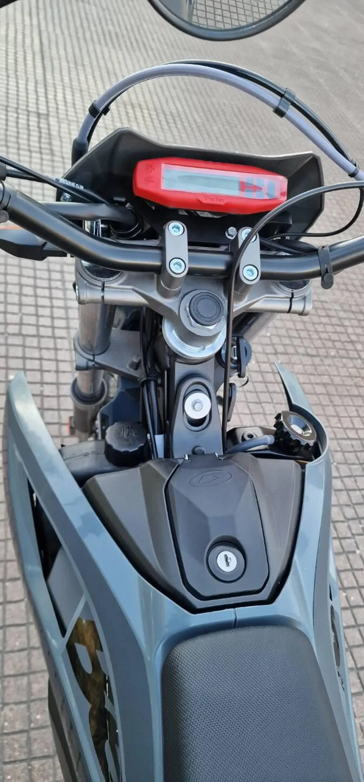 Betamotor RR 50 Motard - X Special Edition (2024 - 26) (2)