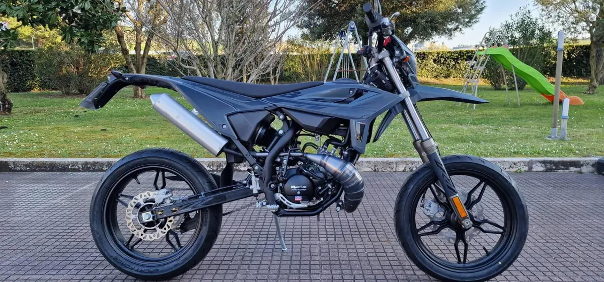 Betamotor RR 50 Motard - X Special Edition (2024 - 26) (5)