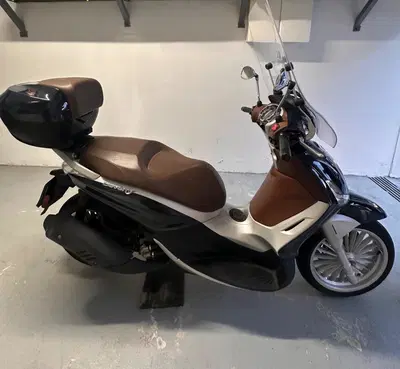 Piaggio Beverly 300 i.e. ABS-ASR (2016 - 20) usata