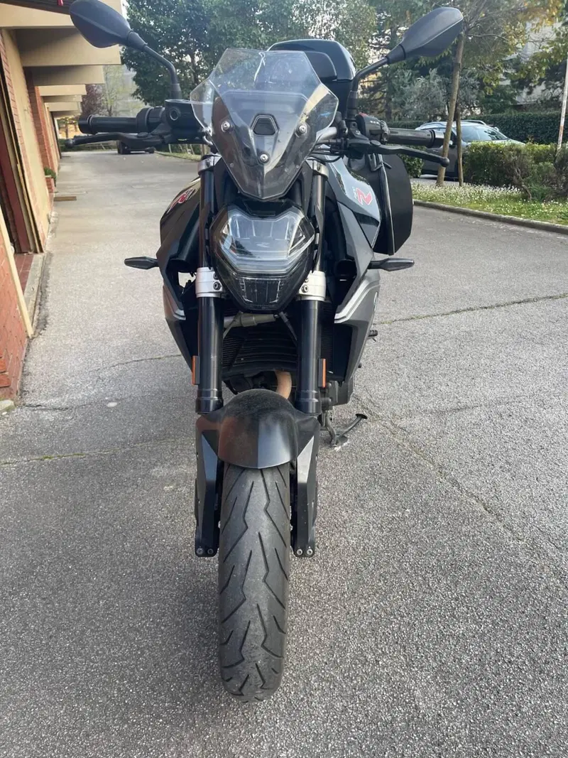 Bmw F 900 R (2021 - 24) (4)