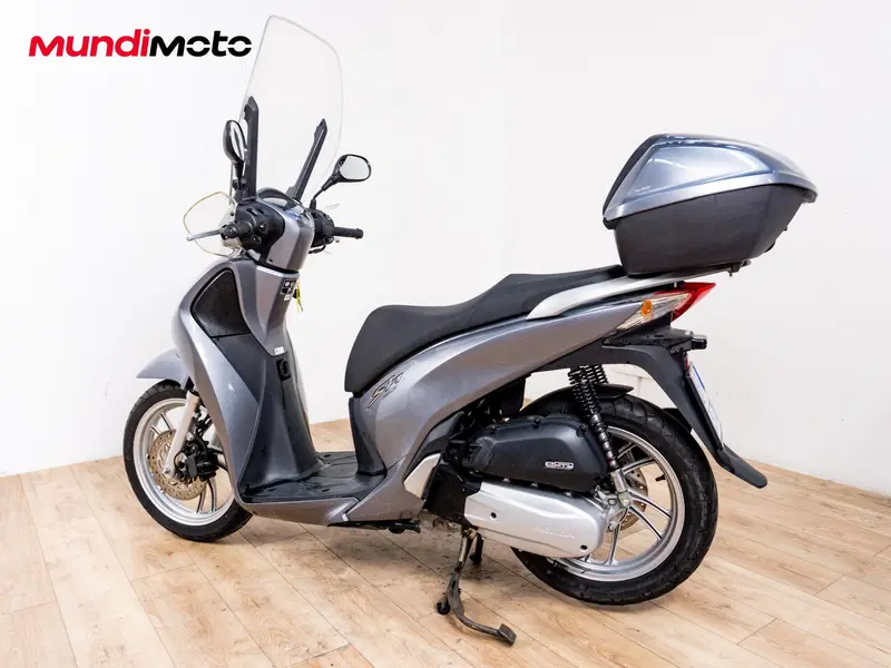 Honda SH 150i ABS (2013 - 16) (6)