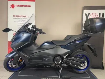 Yamaha T-Max 560 (2022 - 24) usata