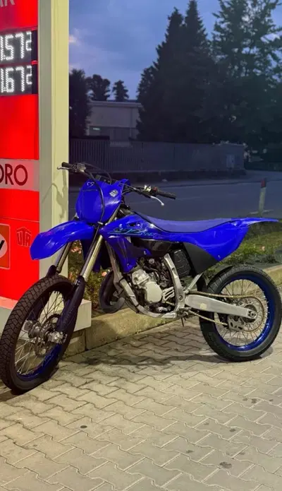 Yamaha YZ 125 (2024) usata