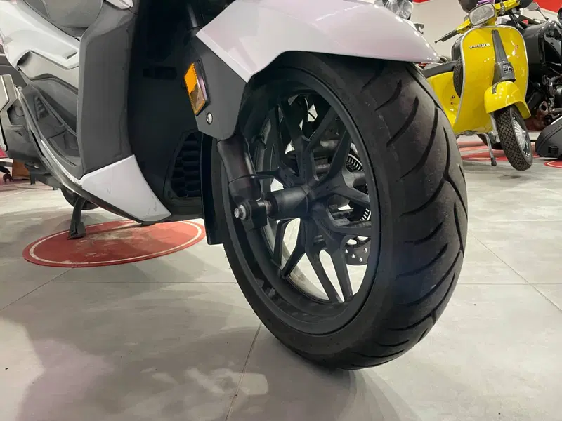 Honda Forza 350 (2022 - 24) (8)