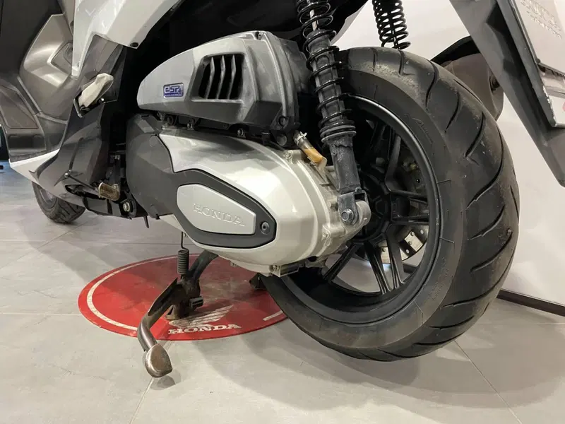 Honda Forza 350 (2022 - 24) (10)