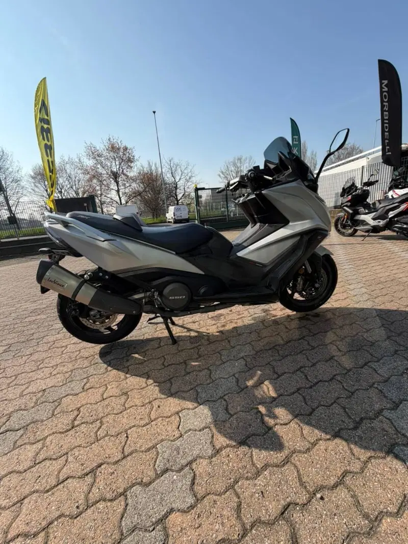 Kymco AK 550 (2017 - 19) (2)