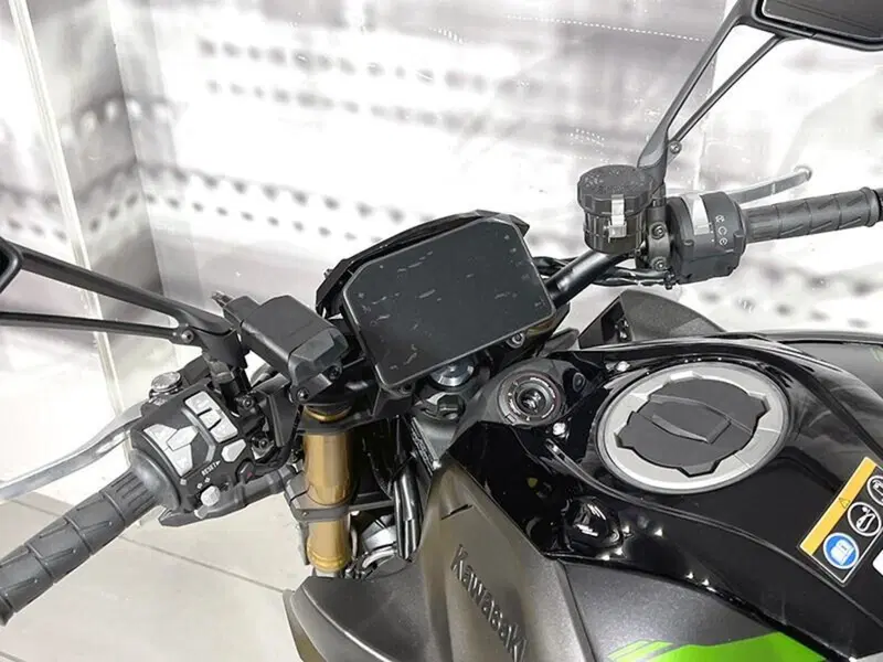Kawasaki Z 1100 SE (2026) (6)