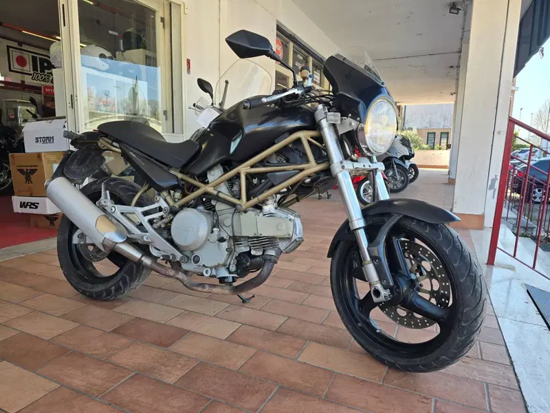 Ducati Monster 600 Dark (1998 - 01)