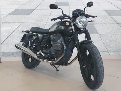 Moto Guzzi V7 II Stone (2015 - 17) usata