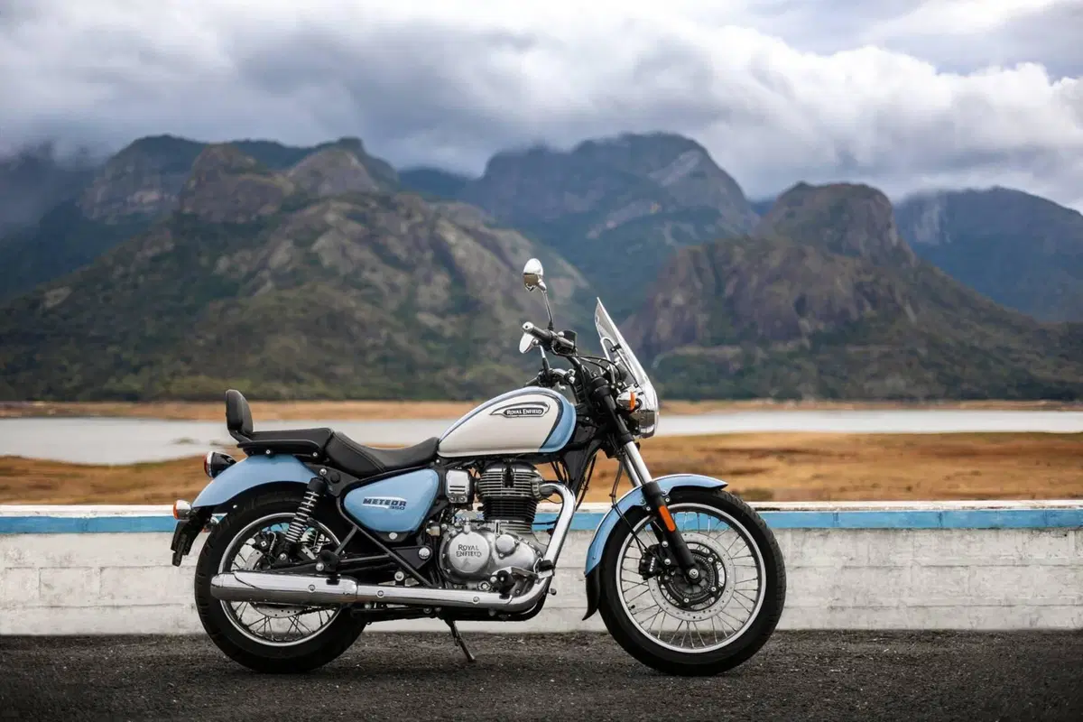 Royal Enfield Meteor 350 Aurora (2024 - 26) (2)