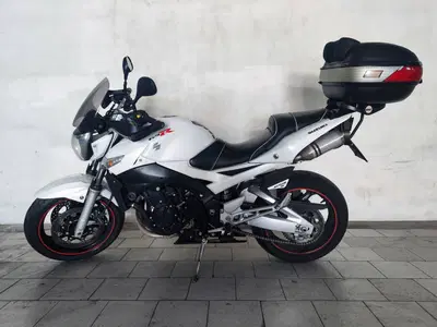 Suzuki GSR 600 (2006 - 11) usata