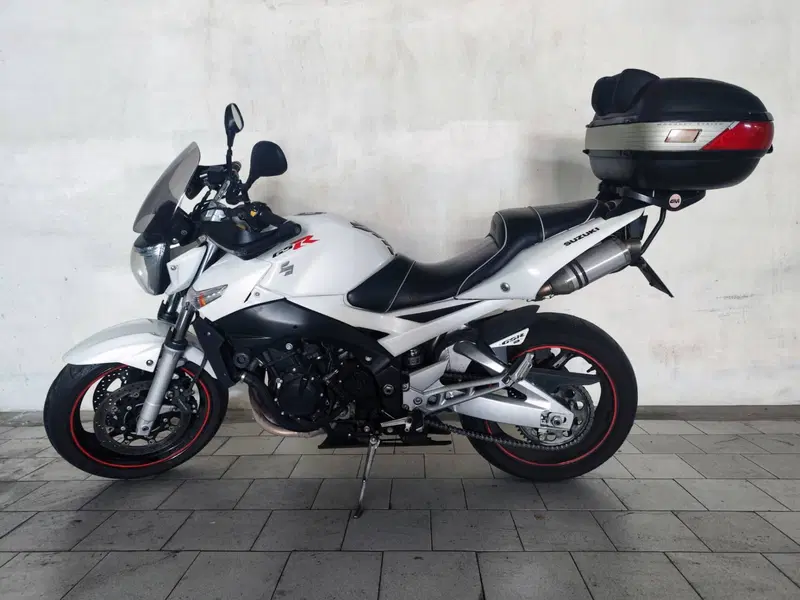 Suzuki GSR 600 (2006 - 11)