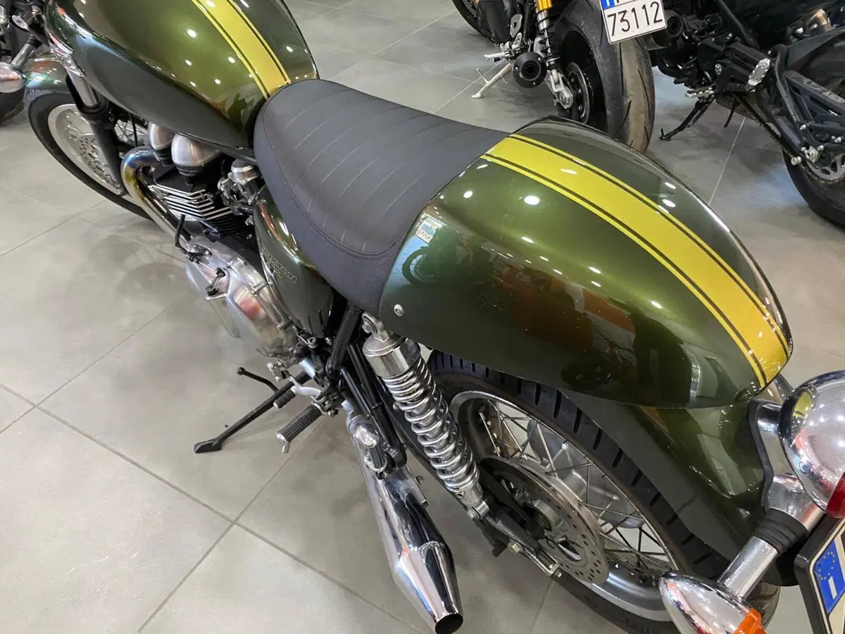 Triumph Thruxton 900 (2004 - 15) (7)