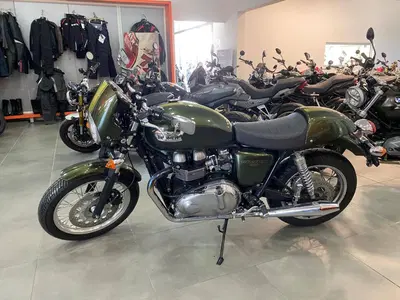 Triumph Thruxton 900 (2004 - 15) usata