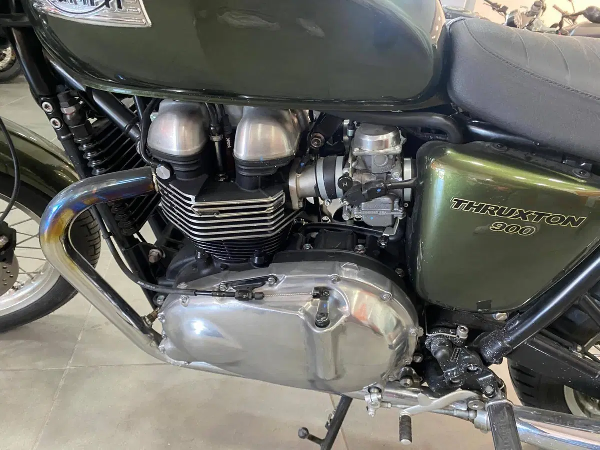 Triumph Thruxton 900 (2004 - 15) (9)