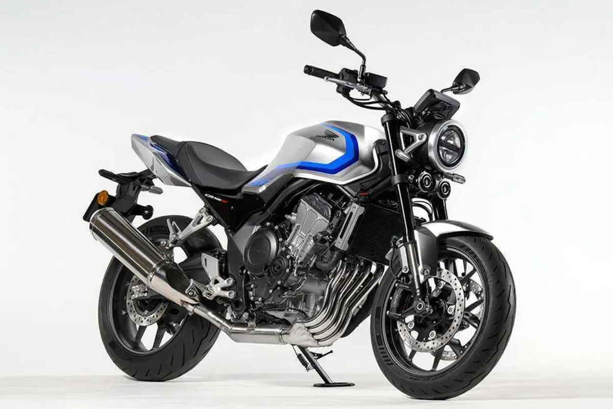Il grande ritorno del 400 4 cilindri! Honda svela a Osaka i concept CB400 e CBR400R con E-Clutch (2)