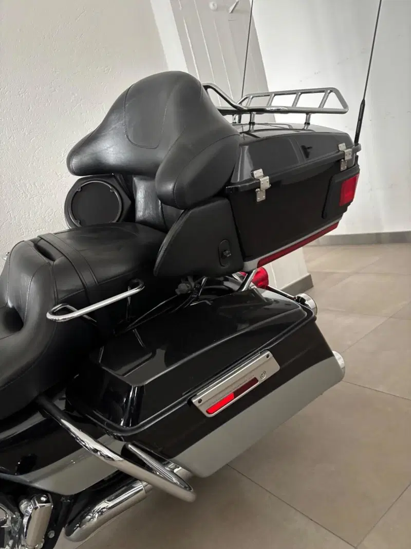 Harley-Davidson 1690 Electra Glide Ultra Classic (2014 - 16) - FLHTCU (6)