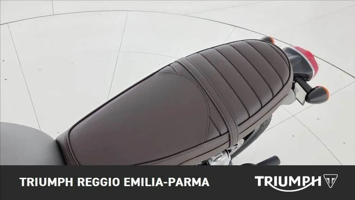 Triumph Bonneville T120 Black (2026) (14)