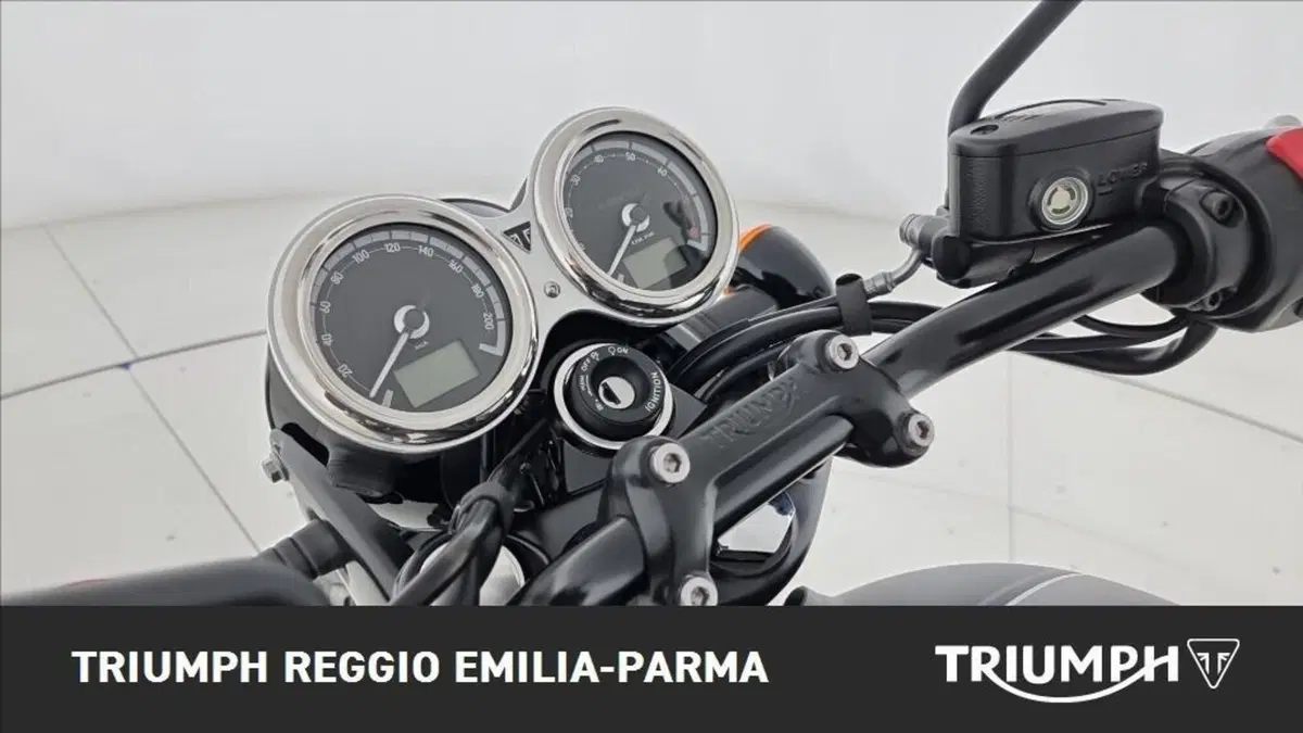 Triumph Bonneville T120 Black (2026) (10)