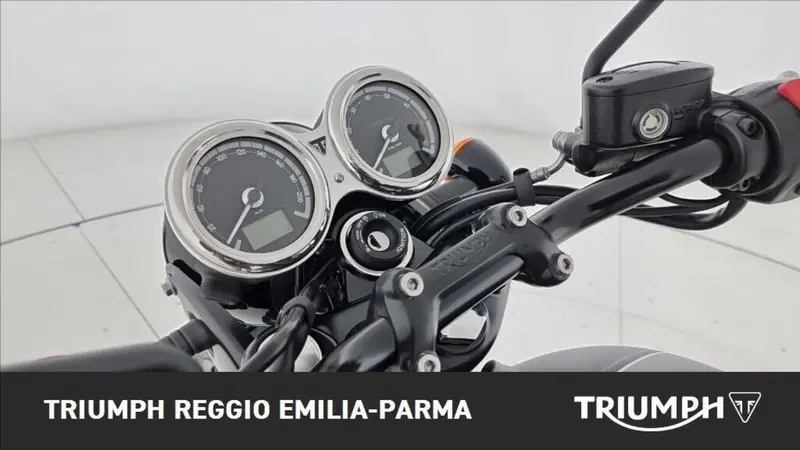Triumph Bonneville T120 Black (2026) (10)