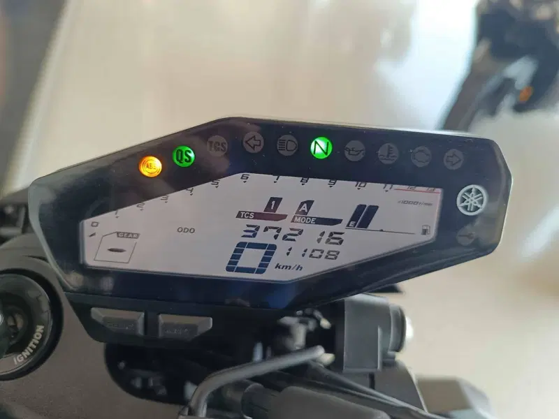 Yamaha MT-09 (2017 - 20) (3)