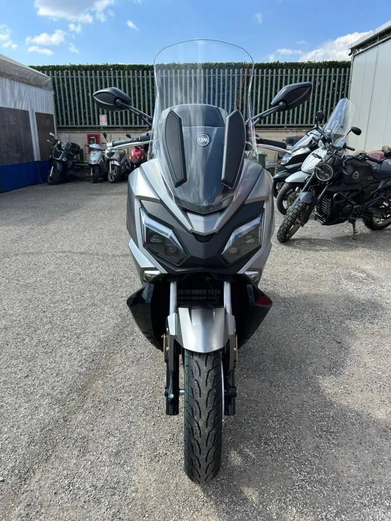 Sym Joyride 300 (2025) (3)